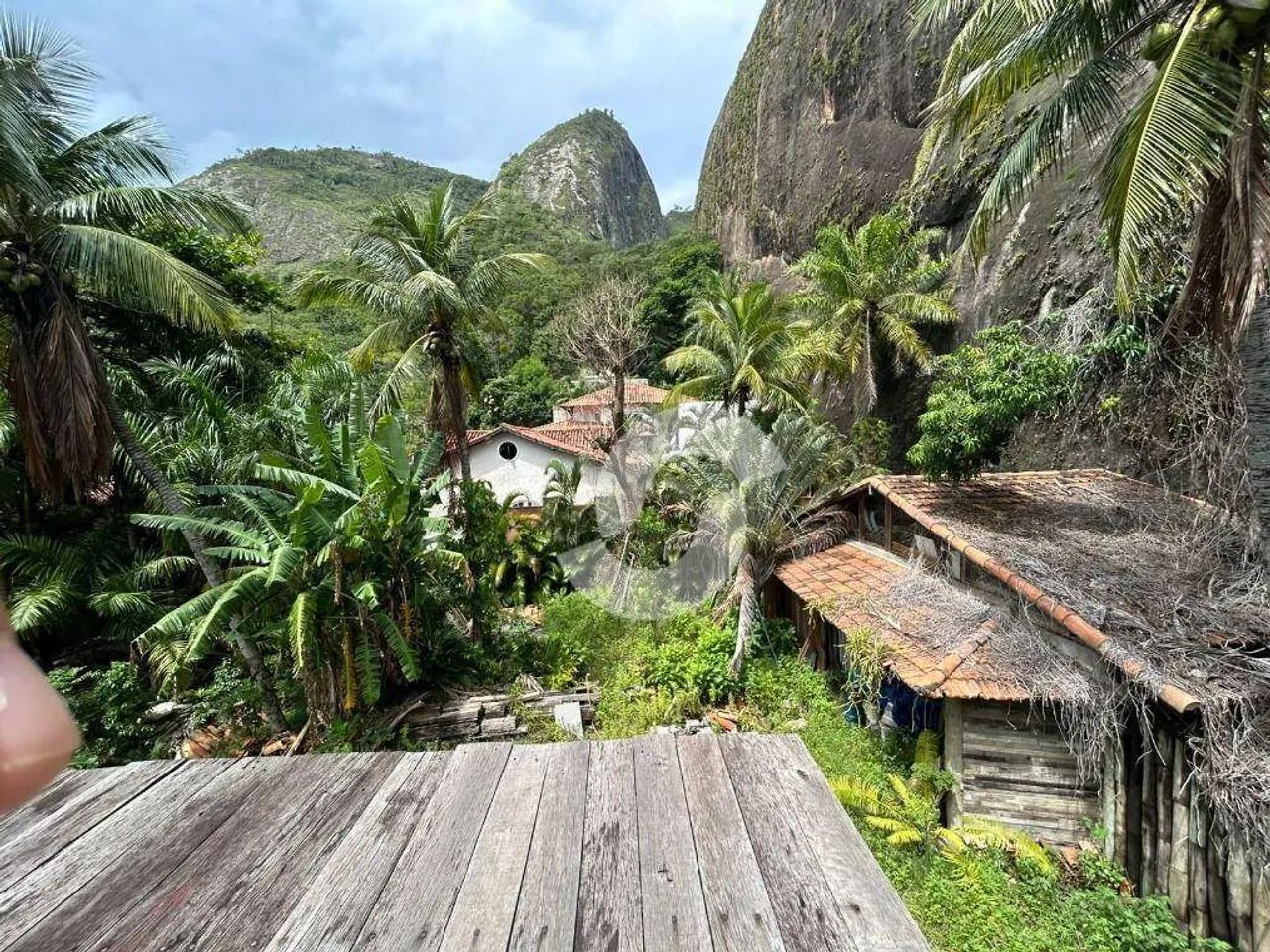 OPORTUNIDADE em Itacoatiara , a 200 mts da Areia !!