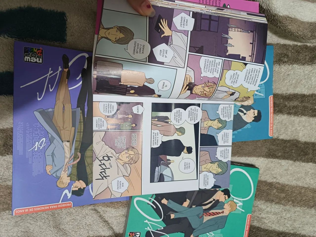 Coleção completa Full color manhwa on or off  - Foto 4