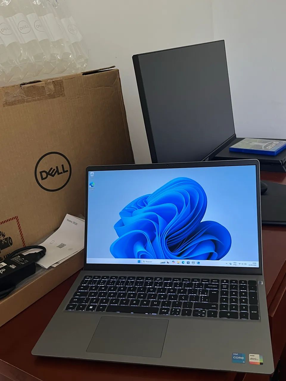 Notebook Dell impecável retroiluminado  - Foto 4