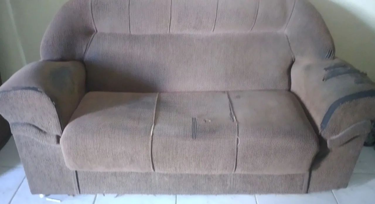 Cama Box casal e sofá junto  único  preço  110 reais  - Foto 3