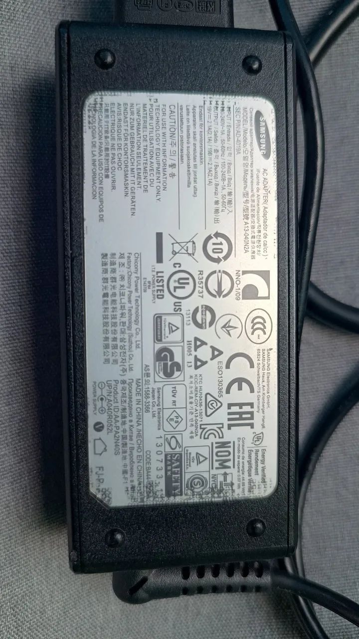 Notebook Samsung ATIV 9 usado - Foto 4