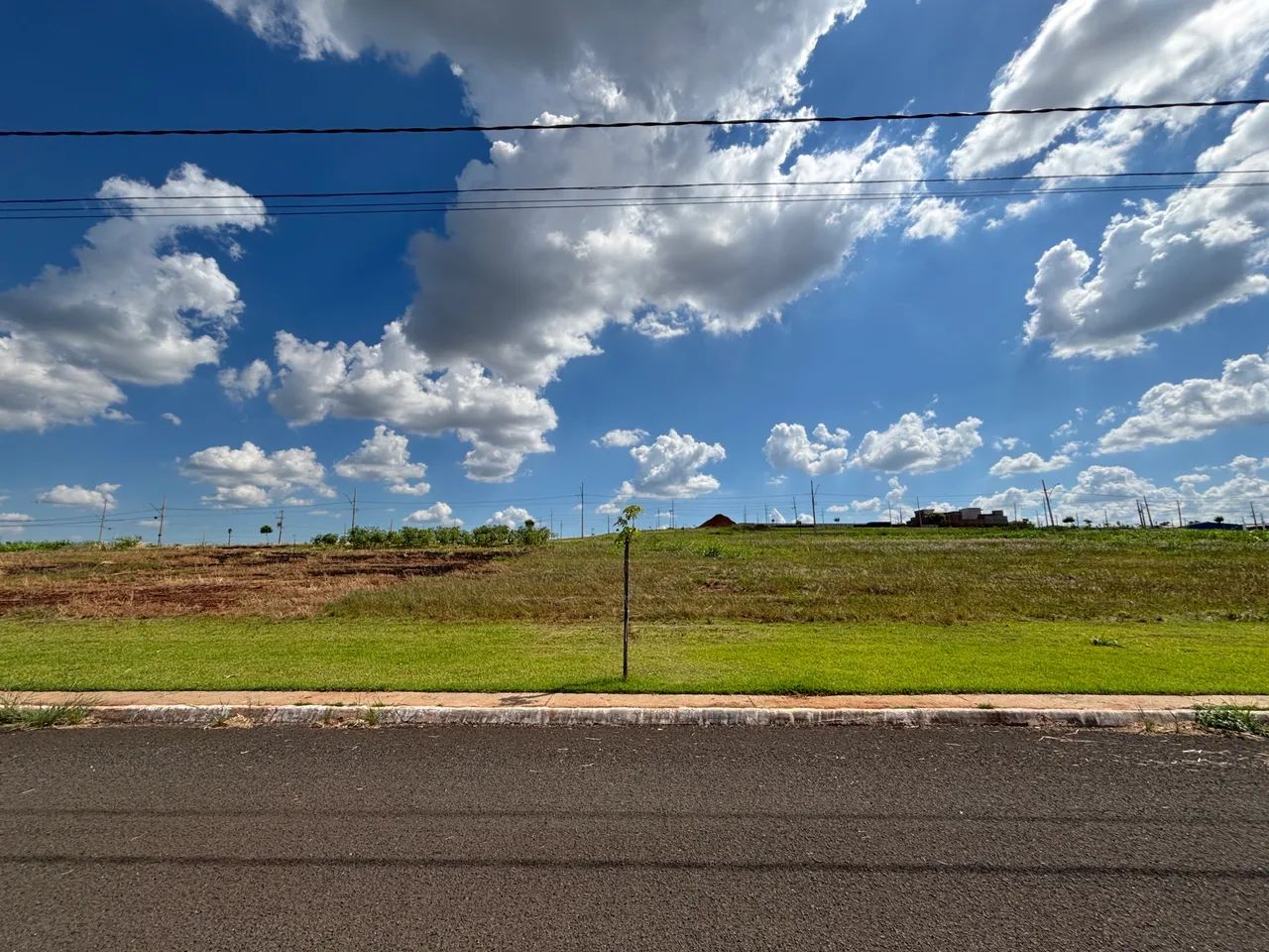 VENDO DIREITO DE TERRENO - JARDIM CASTANHEIRA 