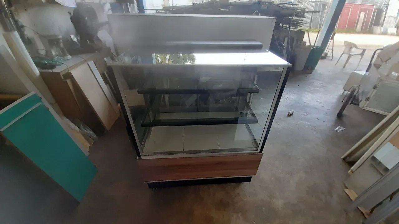 Balcão  vitrine novo pra vender logo - Foto 4