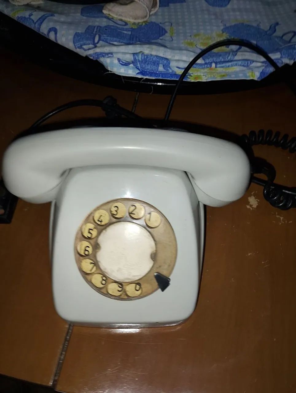 Telefone antigo CETEL funcionando 