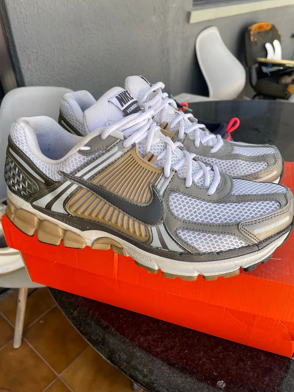  Tenis Nike vomero 5 