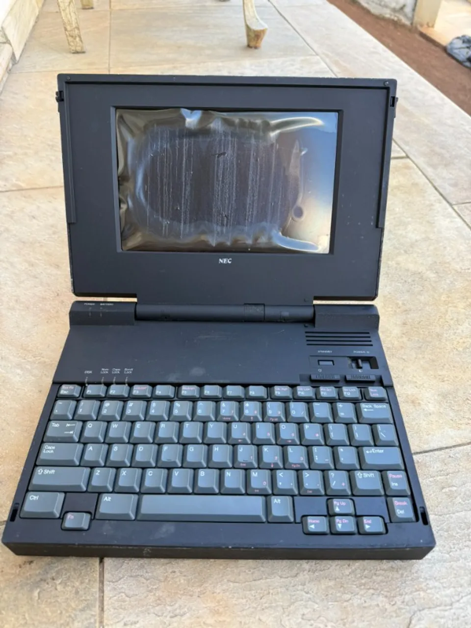 Notebook DeLL Core i7 8ram SSD120 Windows 11 Office Antivírus