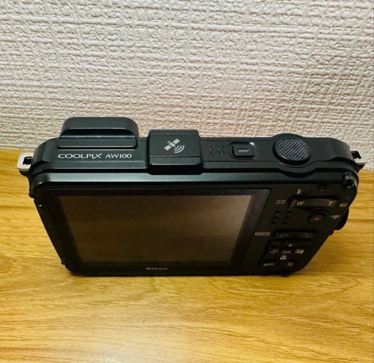 Câmera Nikon Coolpix AW100 à prova d?água - Câmeras e Filmadoras