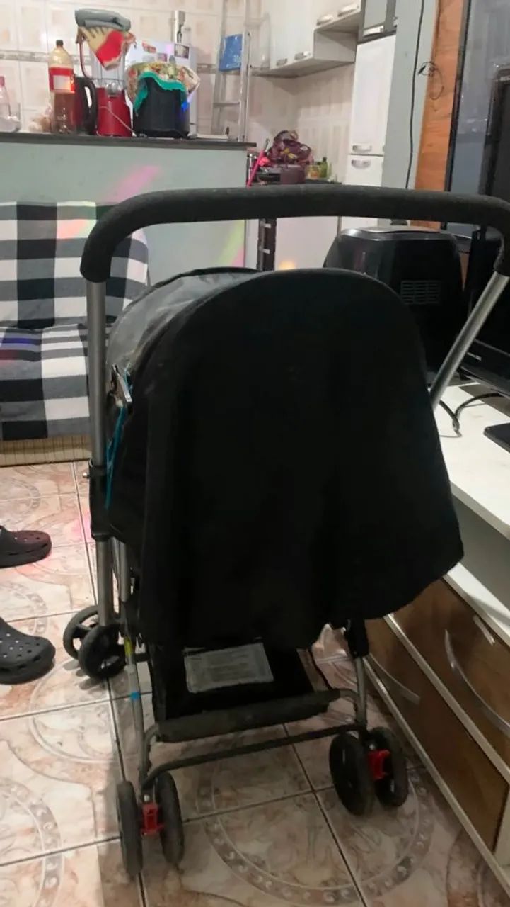 Carrinho de bebê/ passeio dobrável  - Foto 2