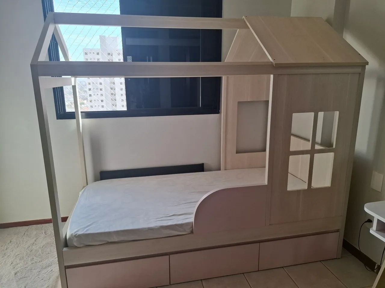 Cama montessoriana solteiro casinha - Foto 2