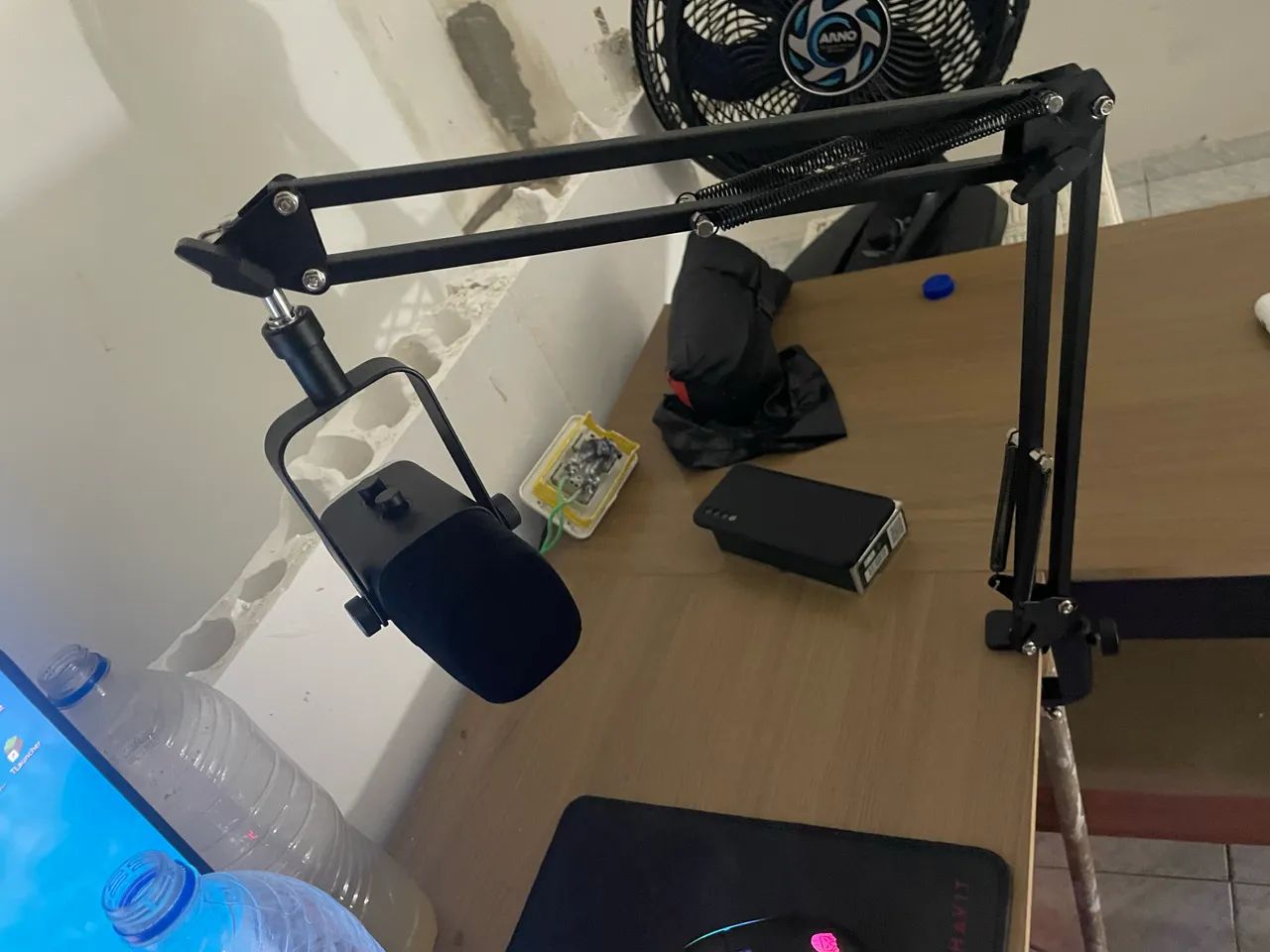 Microfone de mesa fifine