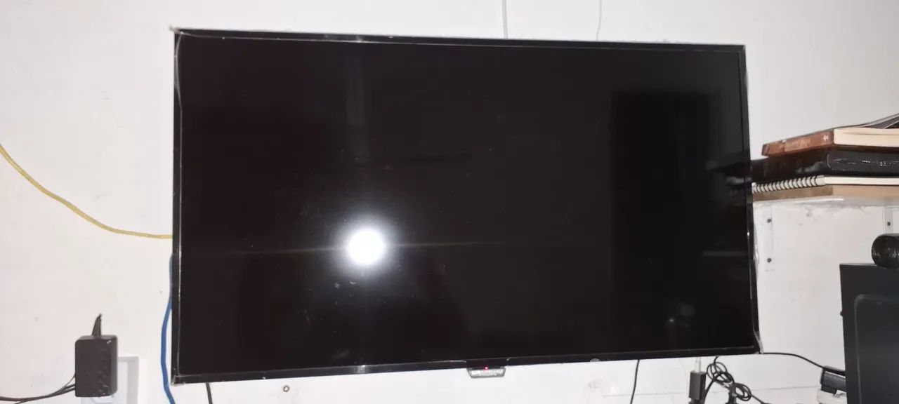 TV Philips 40'' 4k - Foto 3