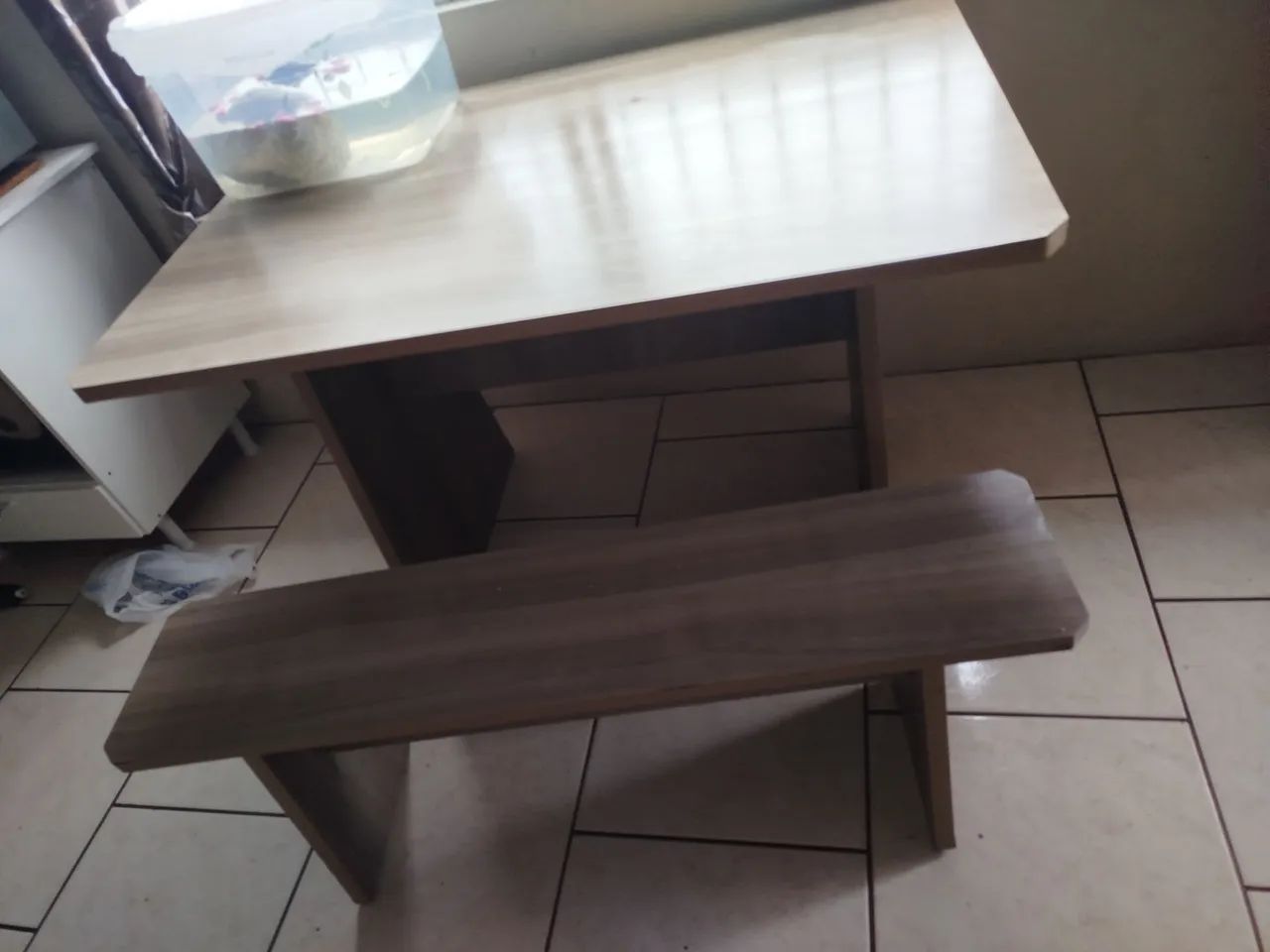 Mesa com banco