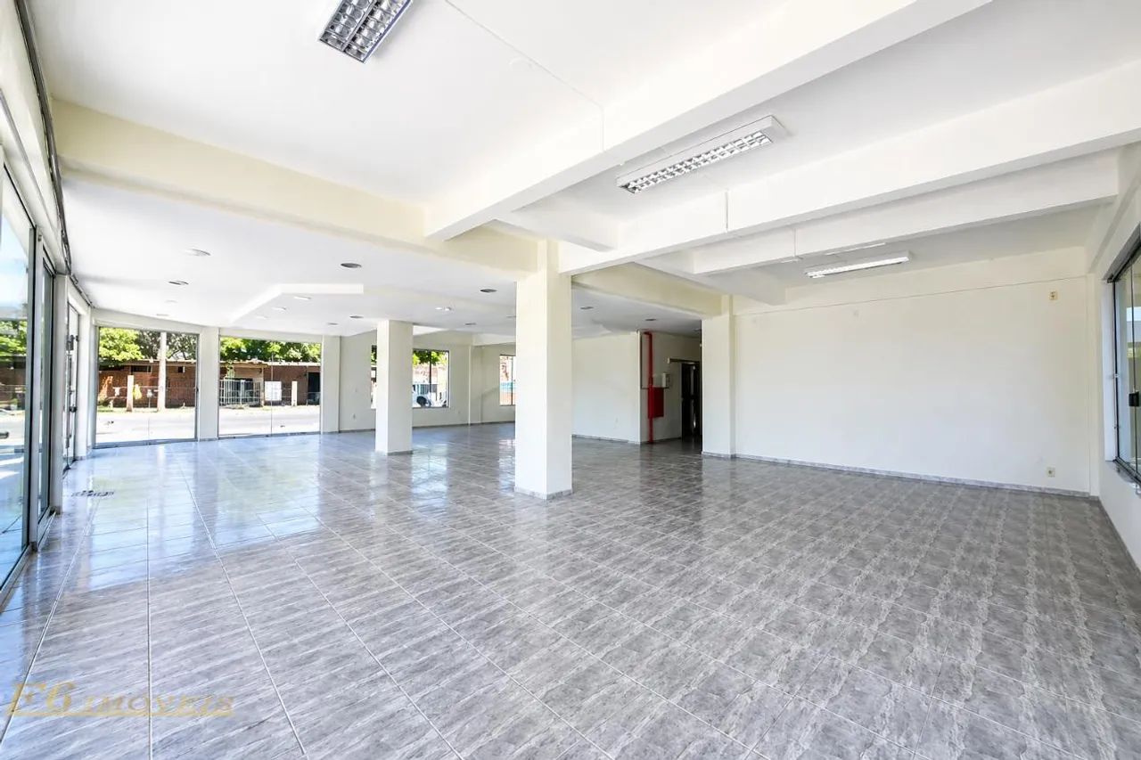 Loja com 4 vagas e 290m² para alugar em Ponta de Baixo, São José - Foto 4