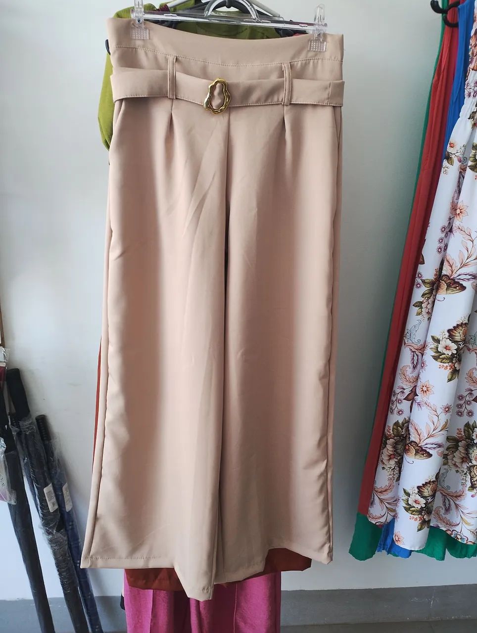 Vende-se calça feminina - Foto 2