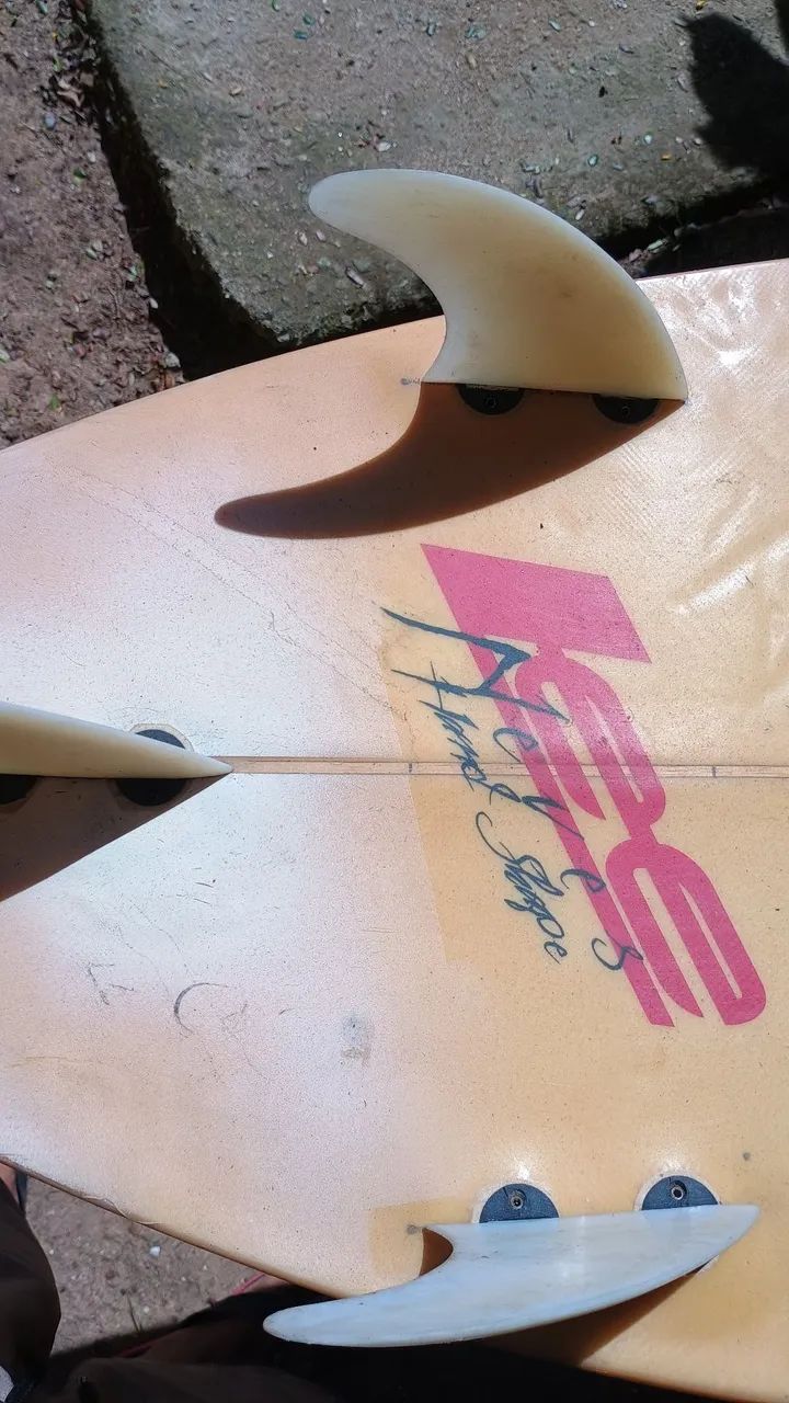 Prancha de surf já com quilhas - Foto 3