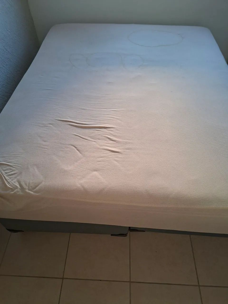 Cama queen size com colchão New Quality - Foto 2