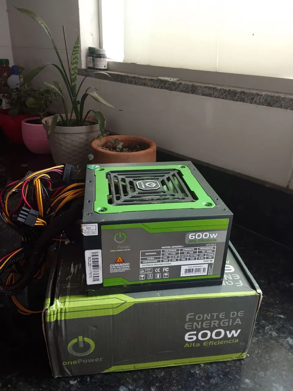 Fonte de alimentação One Power 600w