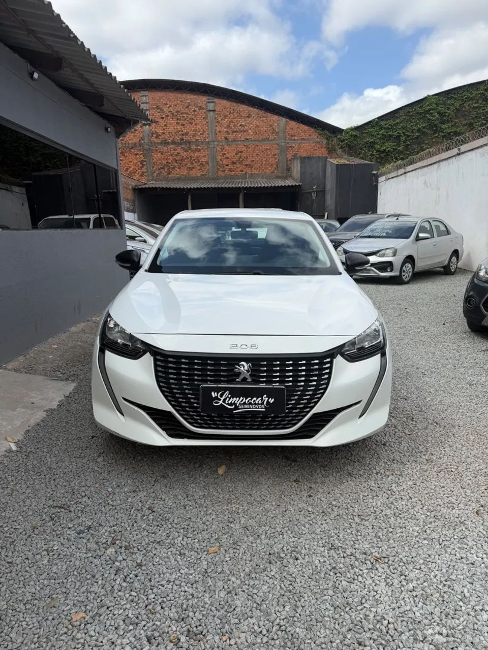 Peugeot 208 LIKE 1.0 FLEX 6V 5P MEC. 2024