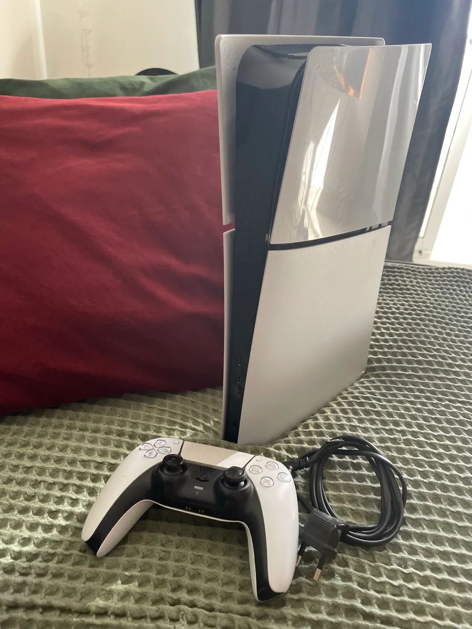 PS5 Slim Digital (Flat) - Excelente estado! - Foto 2