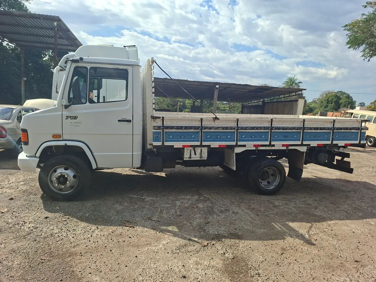 Mercedes Benz MB 710 plus  - Foto 3