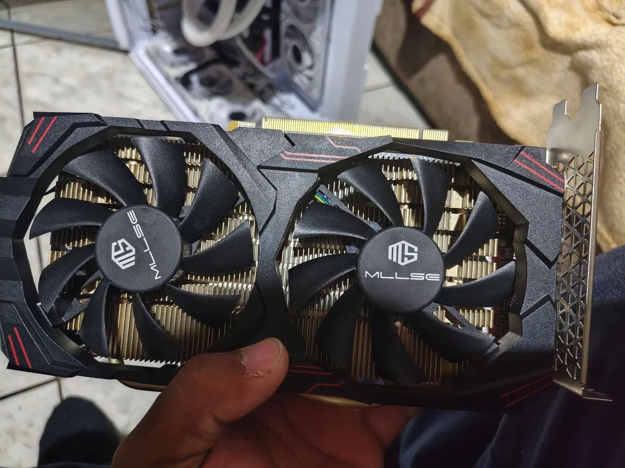 580 8gb 2048sp