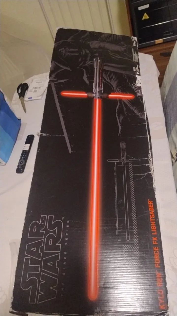 Sabre de Luz Kylo Ren Hasbro Force FX