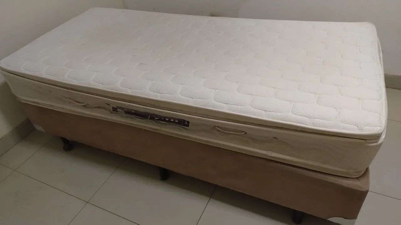 Cama box com colchão solteiro 