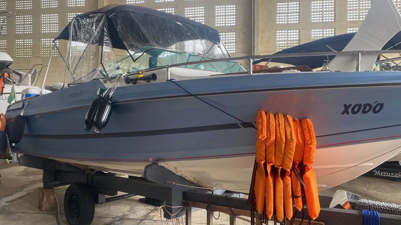 Lancha Diamar Tycoon 23 Cabinada - Foto 4