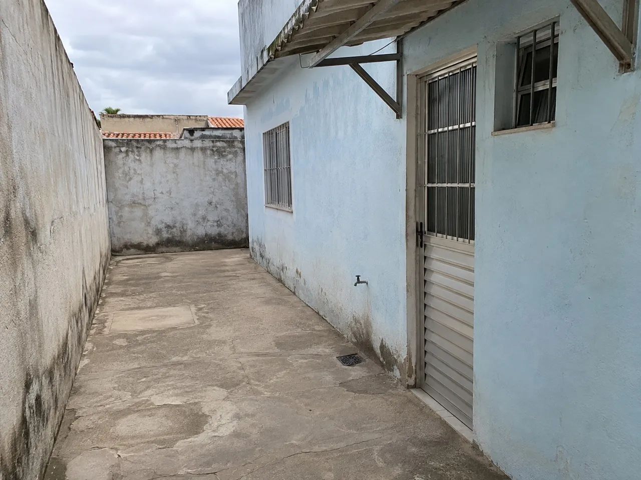 CASA A VENDA NO ÁLVARO WEYNE, COM 2 QUARTOS - Foto 2