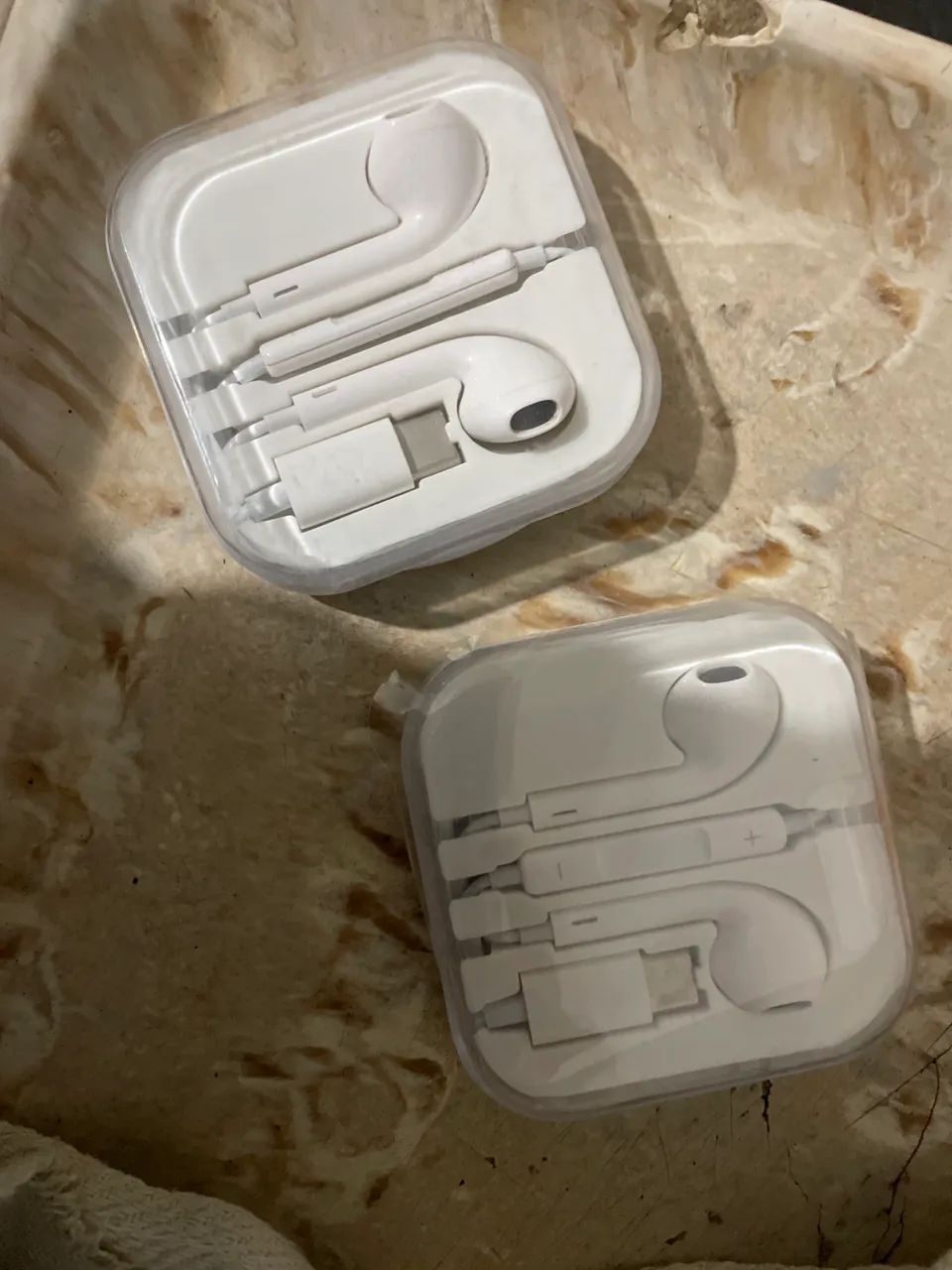 Fones de ouvidos tipo c