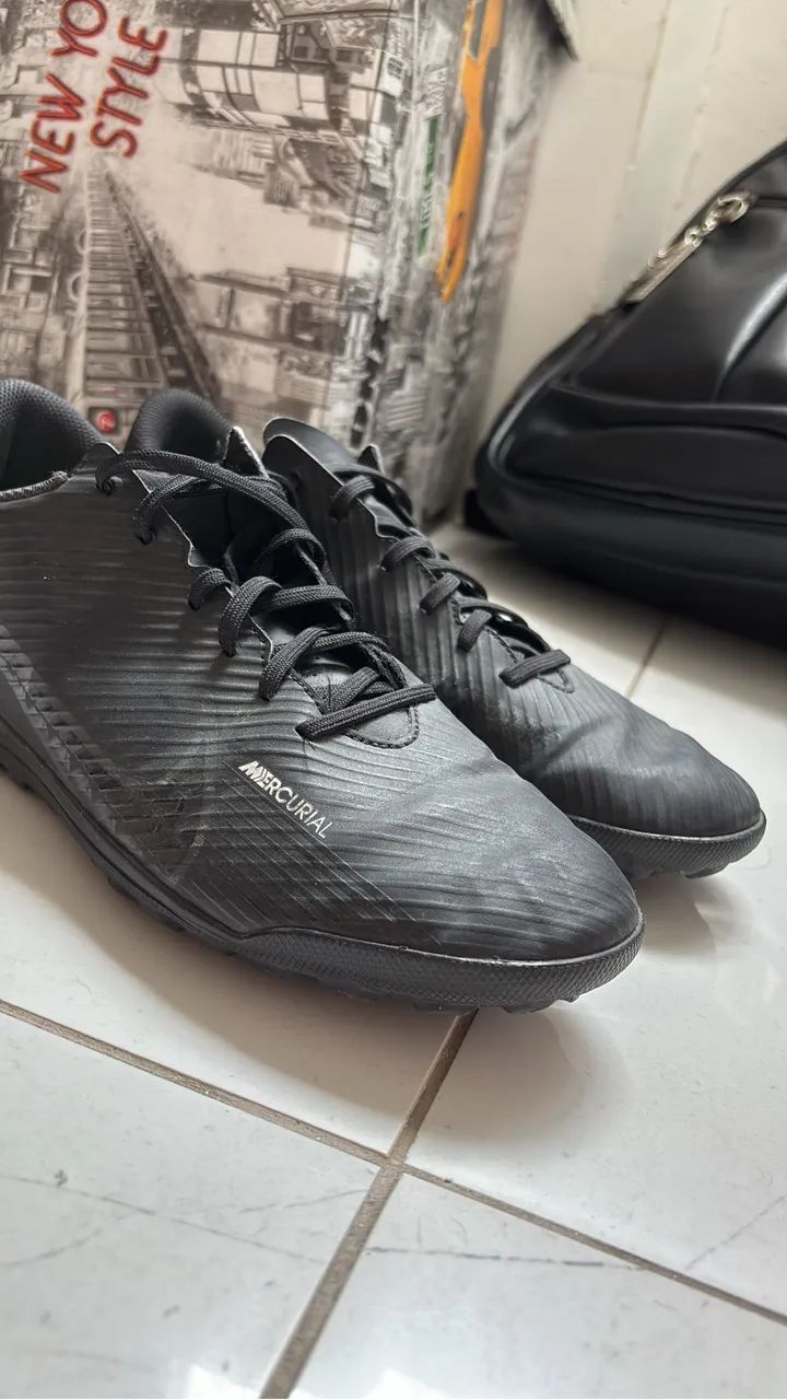 Chuteira Nike mercurial 40 , pouco utilizada - Calçados Esportivos