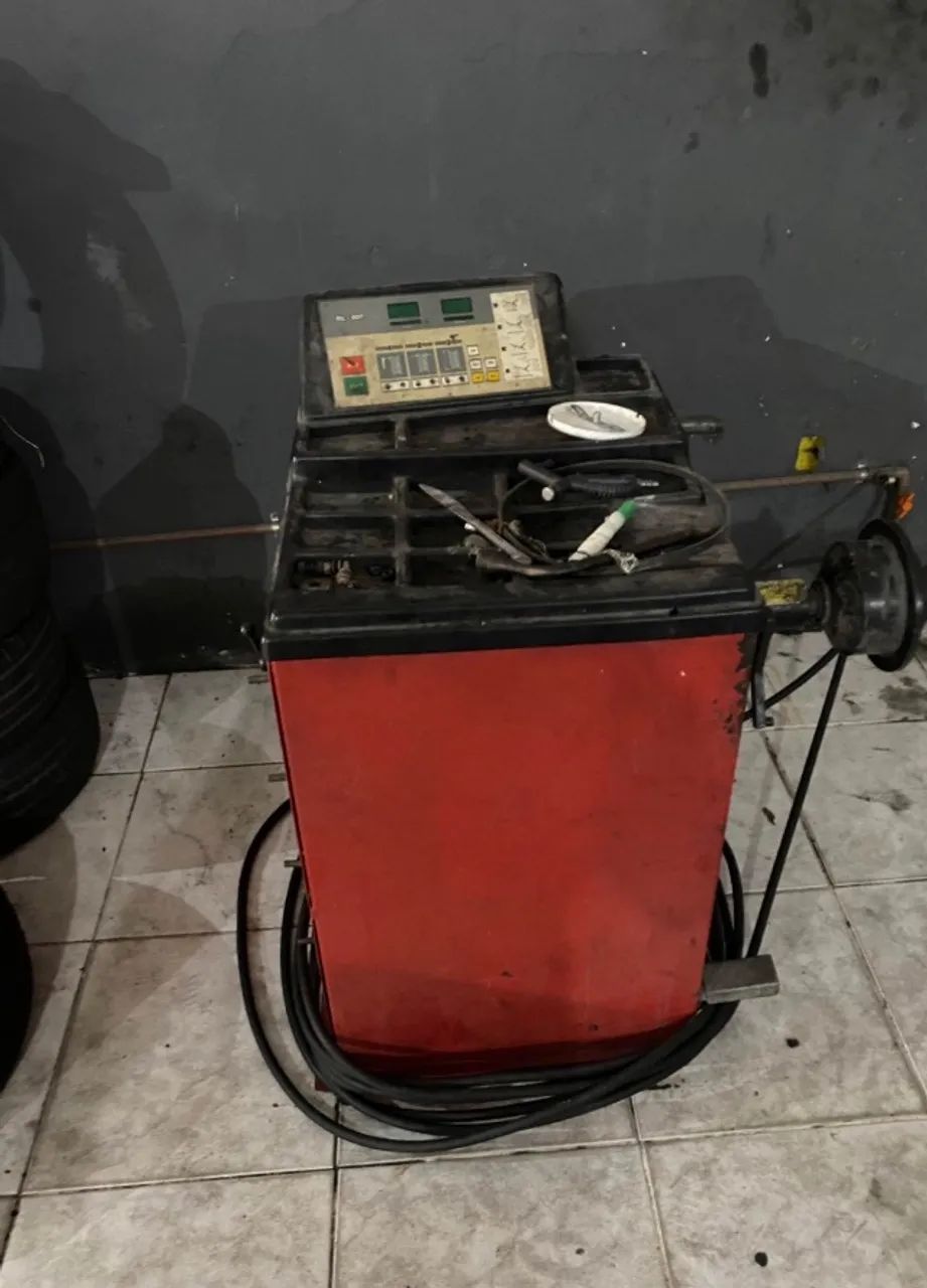 Balanceadora de pneus sobre nova  - Foto 2