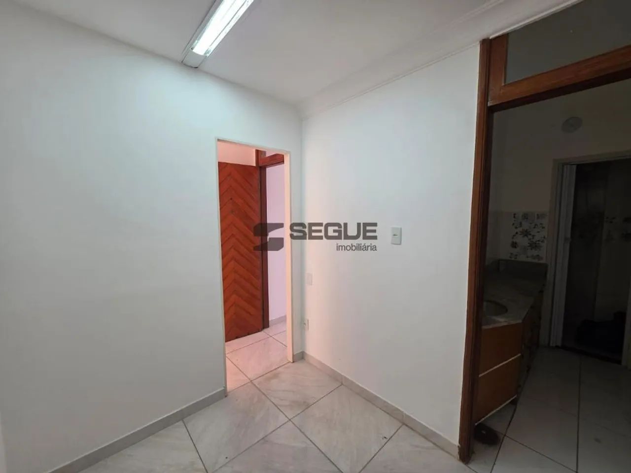 Sala para alugar em Vila Velha, Centro de Vila Velha, com 30 m², Champagnat Center - Foto 4