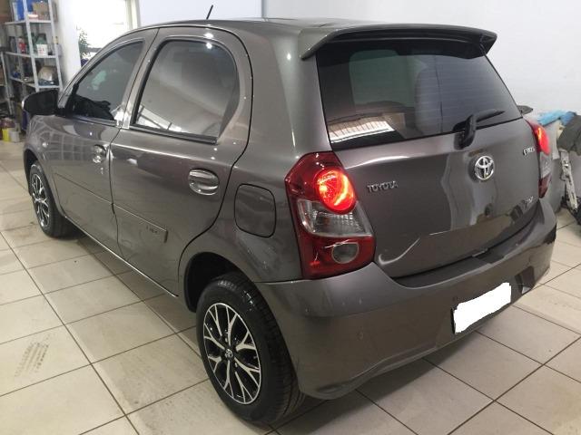 Etios 2019 Hatch X 1.3 6mil KM Automático Cheirando a Novo - Foto 13