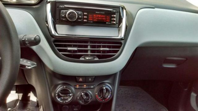 PEUGEOT 208 ACTIVE 1.5 8V FLEX Branco 2014/2015 - Foto 14