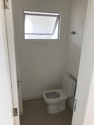 Apartamento meia praia 2 suítes com 2 vagas novo - Foto 9