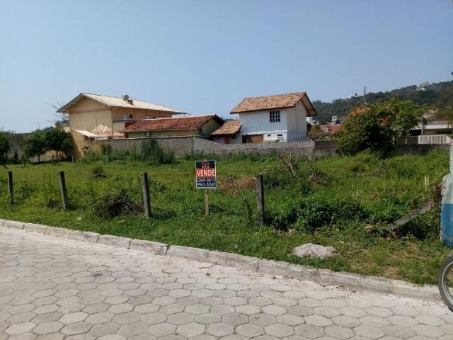 Ótimo terreno com 528 m2 na Praia de Bombas - Investimento garantido - Foto 3