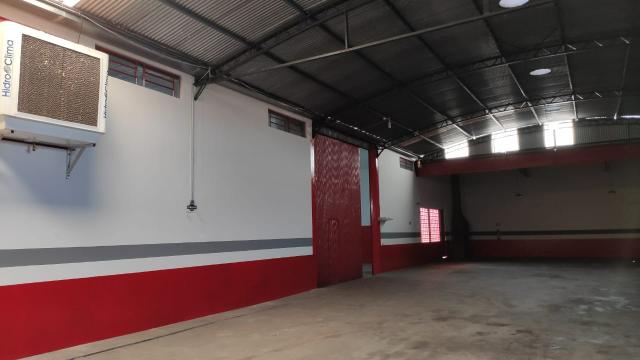 Excelente Oportunidade para Empresas: Aluga-se Barracão em Campo Mourão/PR - Foto 9