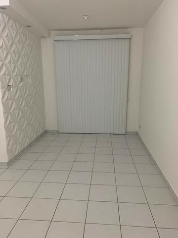 Apartamento - Locação no Muchila, 3 quartos com suite e varanda - Foto 2