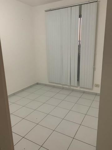 Apartamento - Locação no Muchila, 3 quartos com suite e varanda - Foto 3