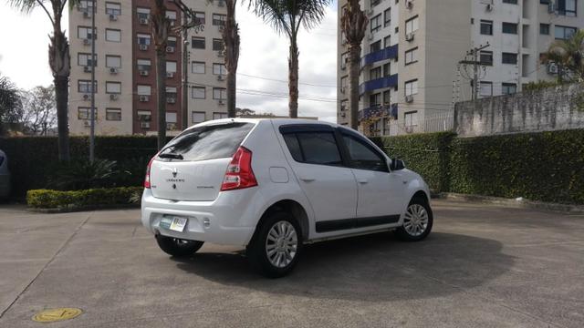 Renault Sandero Privilege 1.6 16v Automático - Foto 2