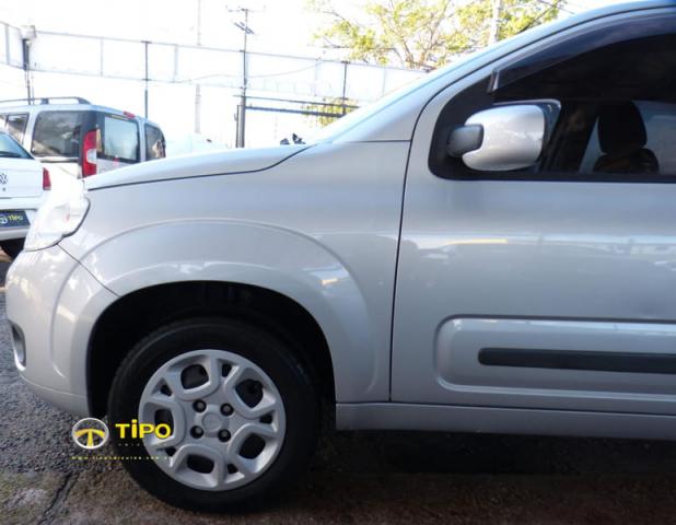 FIAT UNO ATTRACTIVE 1.4 4P 2011 - Foto 4