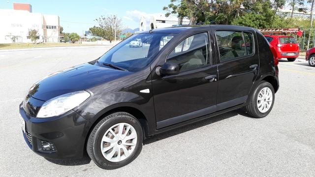 Renault Sandero Expression 1.6 8v completo