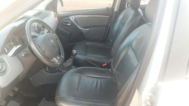 Duster 2015 2 0 tech road 4x4 nova - Foto 8