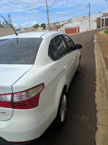 Venda Fiat grand Siena Essence 1.6 - - Foto 5