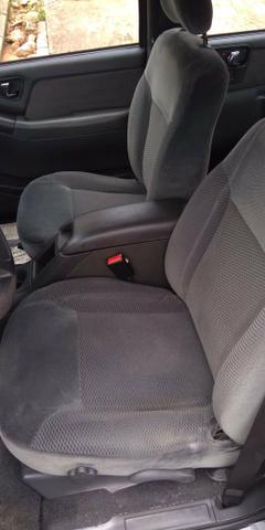 S10 cabine dupla rodeio único dono! - Foto 3