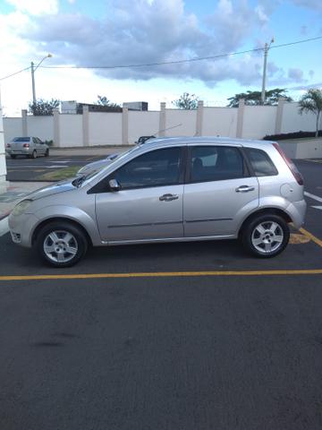 Fiesta Hatch 1.6 completo 2006/2007 - Foto 4