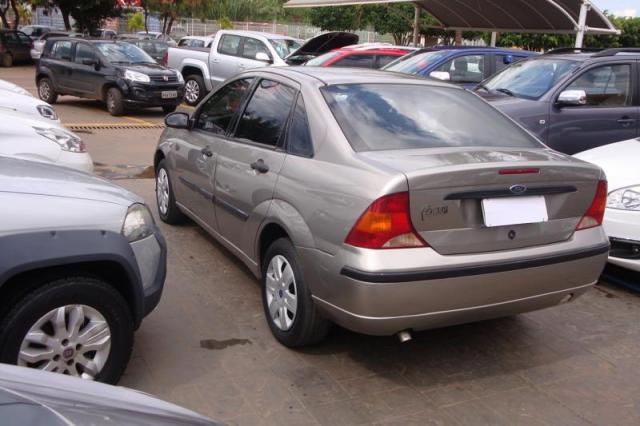 FORD FOCUS 1.6 FLEX FC - Foto 7