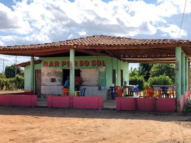 Bar e lote ao lado