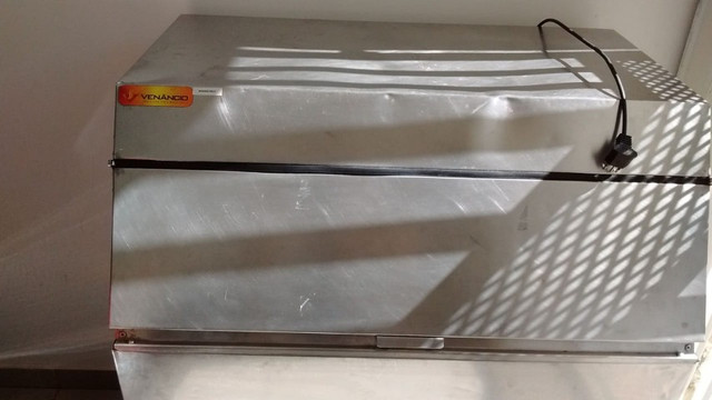 Maquina de fabricar gelo venancio 150